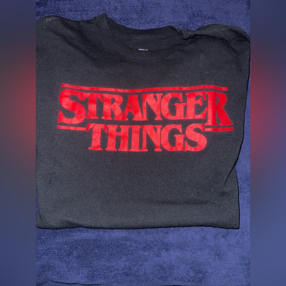 Stranger things shirt NWOT.